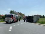 LKW-Bergung im Ortsgebiet von Göpfritz/Wild