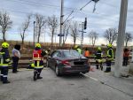 PKW landet auf Gleis der Franz-Josefs-Bahn