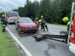 Schwerer Verkehrsunfall mit zwei beteiligten Fahrzeugen auf der LB2