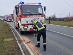 Schadstoffeinsatz und Fahrzeugbergung auf der LB2